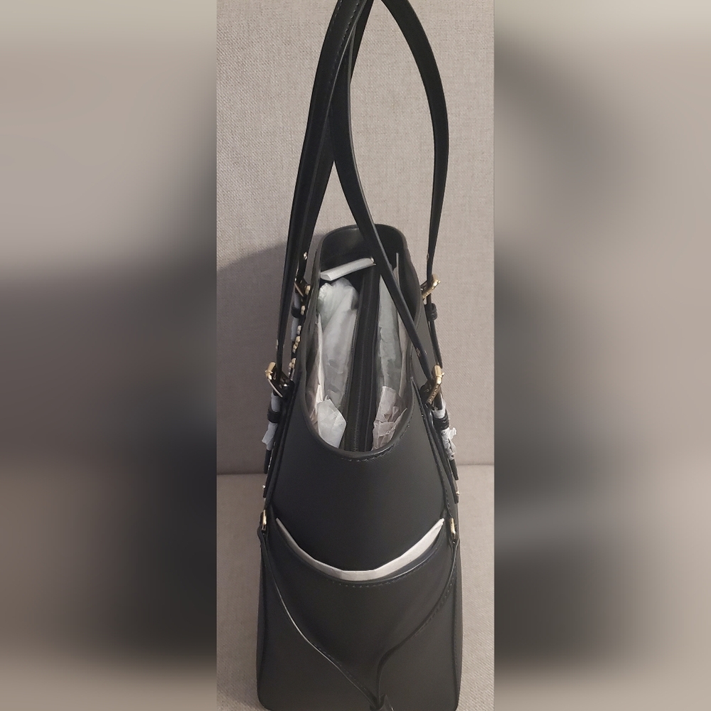 NWT Michael Kors Voyager Tote - Picture 4 of 5